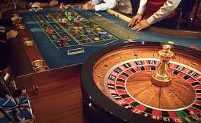 Slot online dan live casino populer di platform hau88 Indonesia